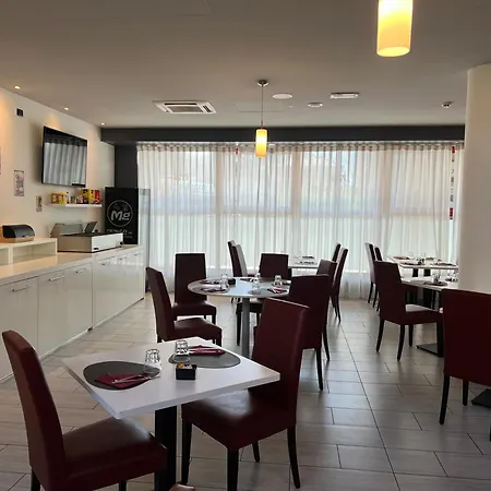 Master Hotel-2